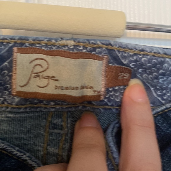 Paige laurel canyon bootcut jeans, size 29 - Picture 2 of 5